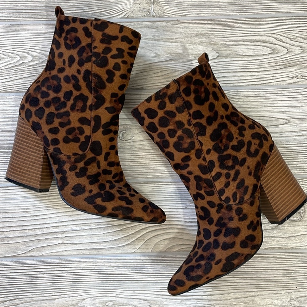Beast Fashion Leopard Print Suede
High Top Boot